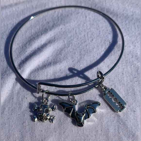 Brand New! Handmade! Adjustable Charm Bangle Bracelet! - Picture 2 of 5